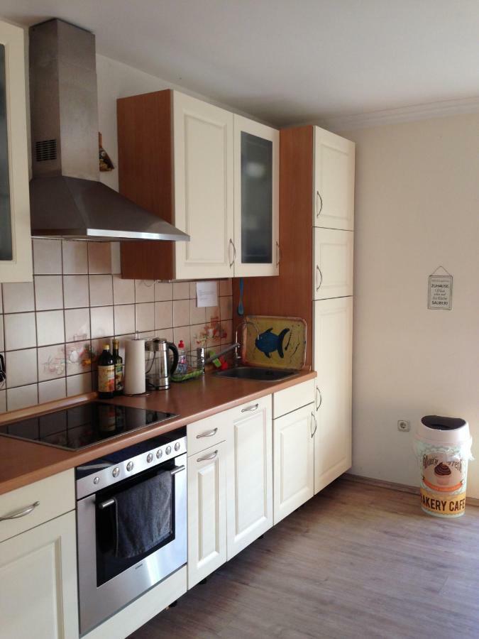 Ferienwohnung Mit Garten In Koeln Bagian luar foto